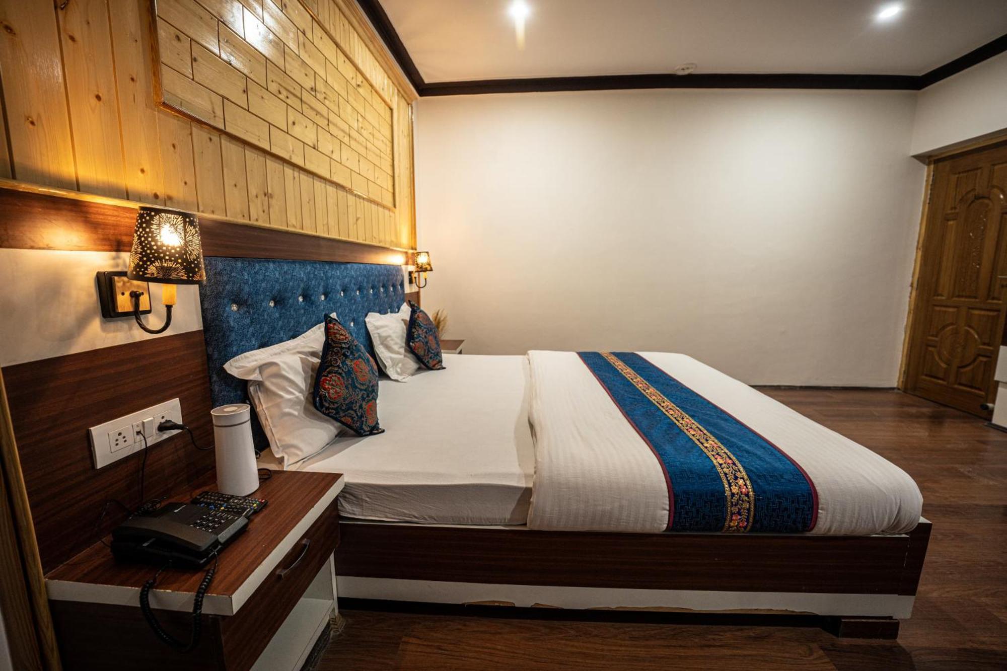 The Hunder Eco Villa Hundar Bagian luar foto