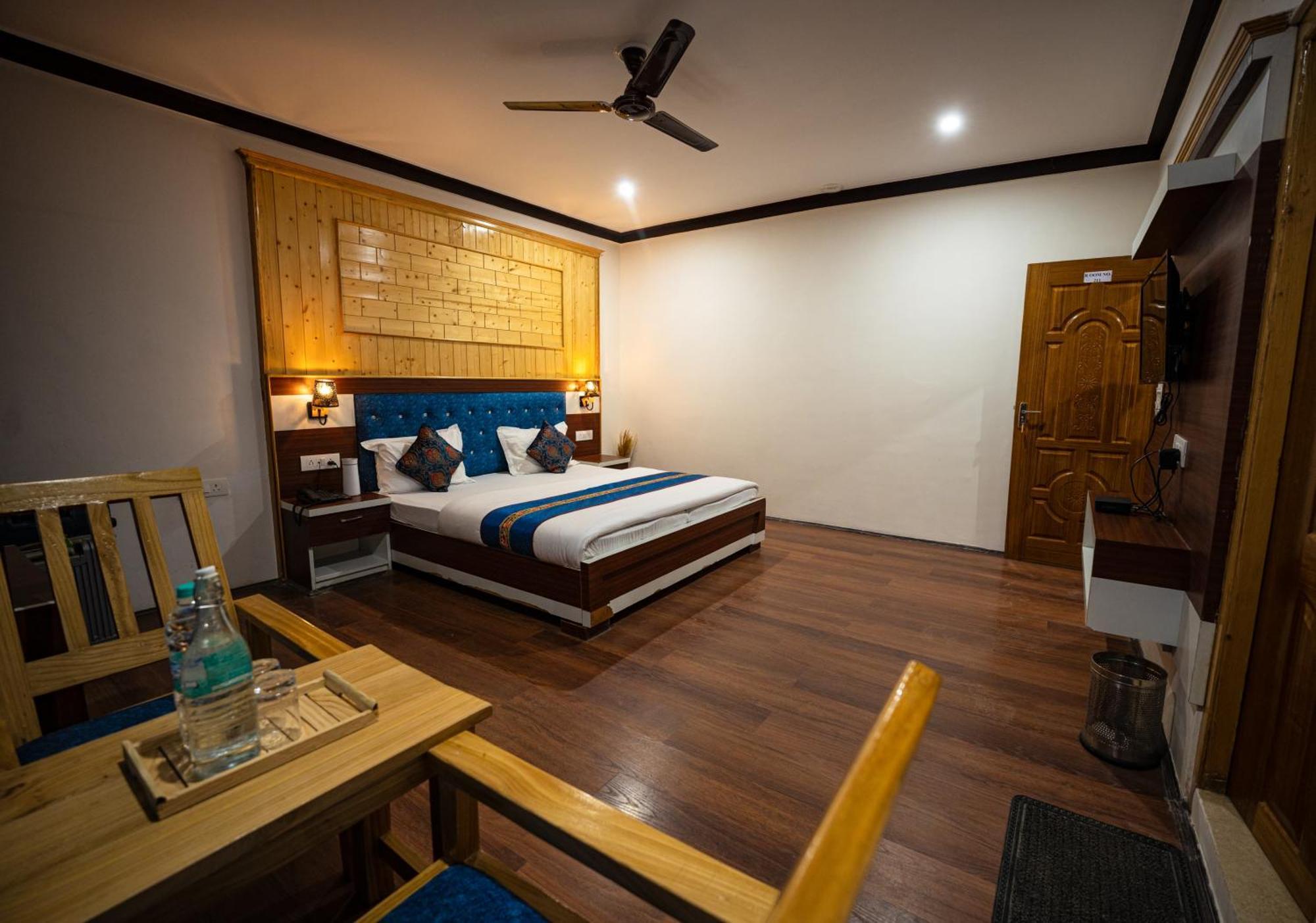 The Hunder Eco Villa Hundar Bagian luar foto